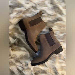 Ugg Emmeth Chelsea Boot